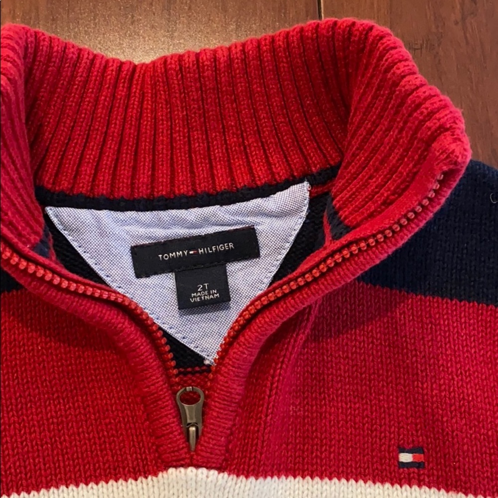 Tommy Hilfiger 1/4 zip sweater - Picture 3 of 3